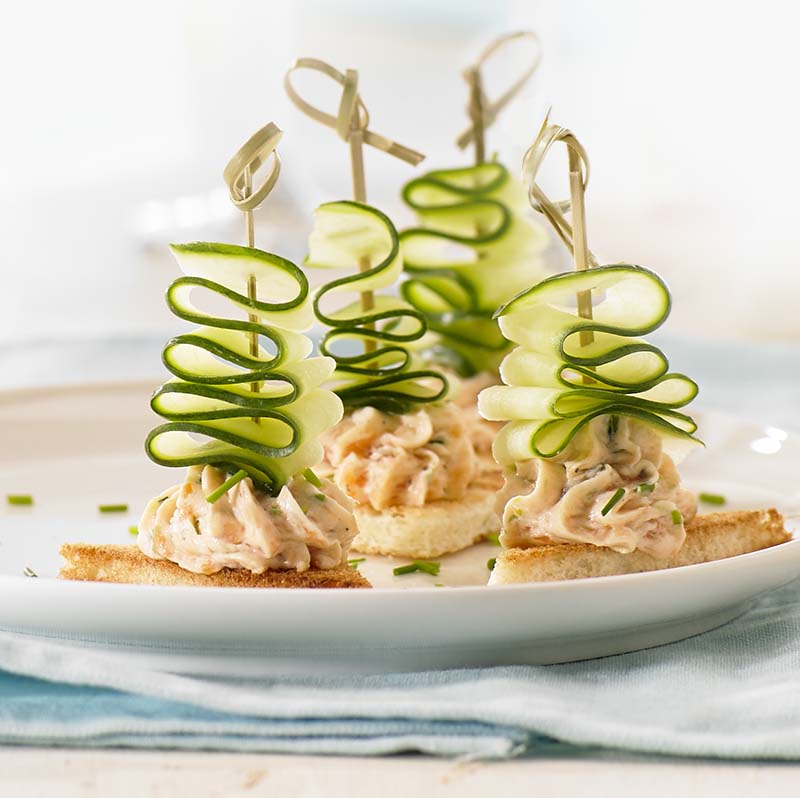 Recept Voor Toastje Met Zalmmousse En Komkommer | Colruyt Lekker Koken